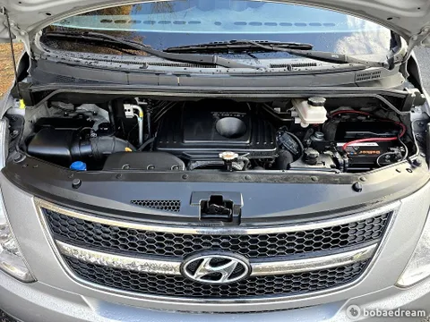 Hyundai Grand Starex