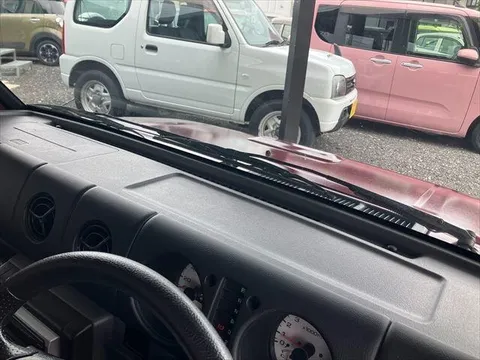Daihatsu Naked
