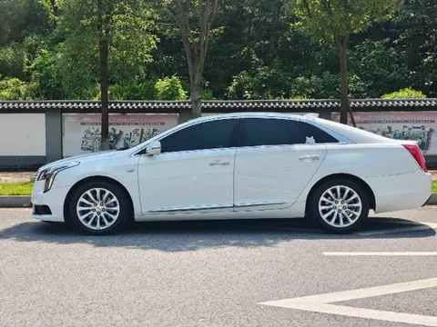 Cadillac XTS