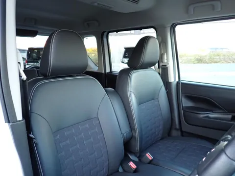 Mitsubishi Delica Mini