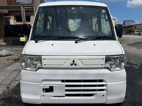 Mitsubishi Minicab Van
