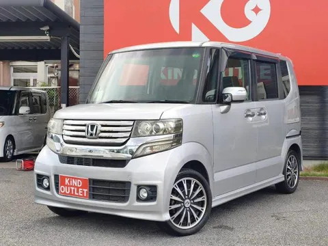 Honda N-BOX Custom