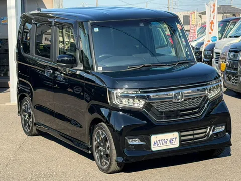Honda N-BOX Custom