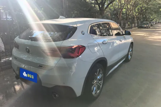 BMW X2