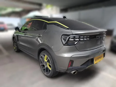 Lynk & Co 05