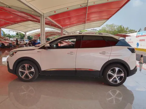 Peugeot 4008