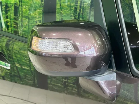 Honda N-BOX Slash