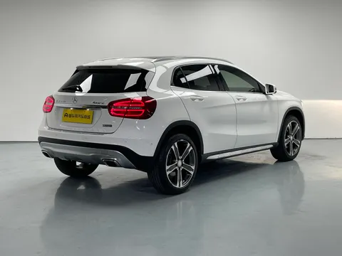 Mercedes-Benz GLA-Class