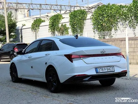 Hyundai Elantra (Avante)