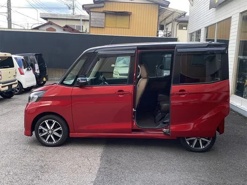 Nissan Dayz Roox