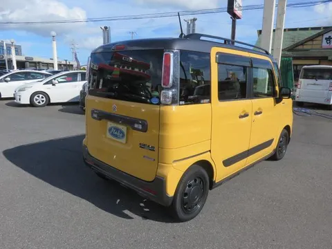 Suzuki Spacia Gear