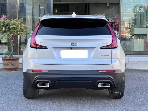Cadillac XT4