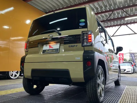 Daihatsu Taft