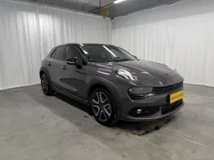 Lynk & Co 02