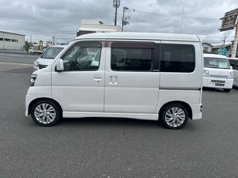 Daihatsu Atrai Wagon