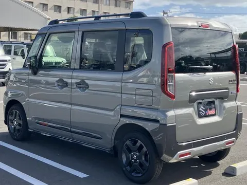 Suzuki Spacia Gear