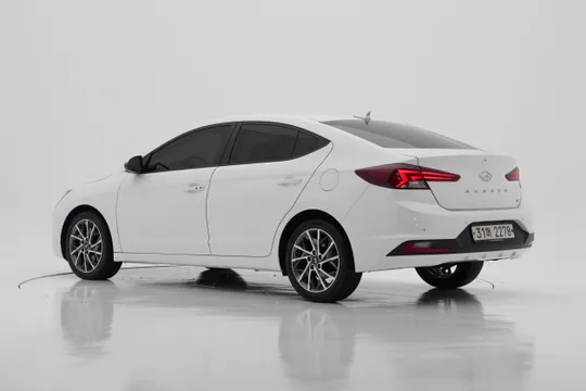 Hyundai Elantra (Avante)