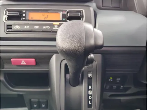 Suzuki Spacia Base