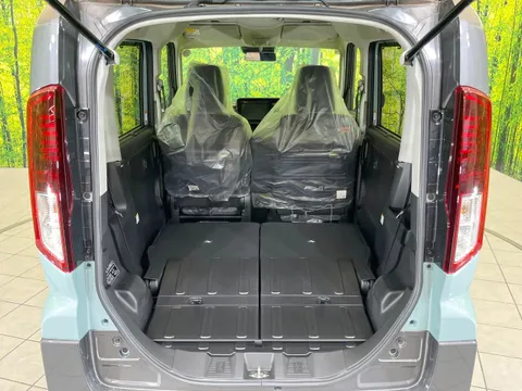 Suzuki Spacia Gear