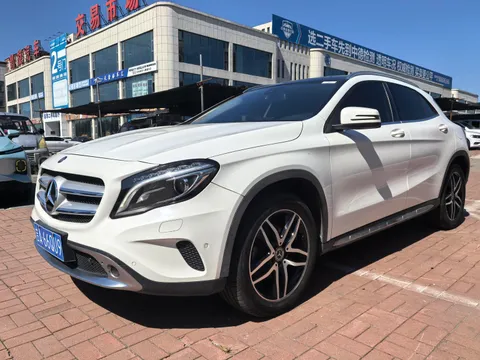 Mercedes-Benz Mercedes-Benz GLA