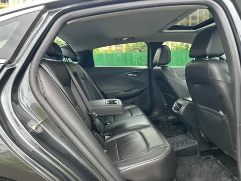 Chevrolet Malibu XL