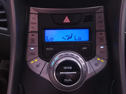 Hyundai Elantra (Avante)