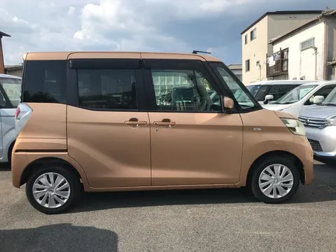 Nissan Dayz Roox