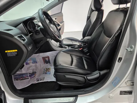 Hyundai Elantra (Avante)