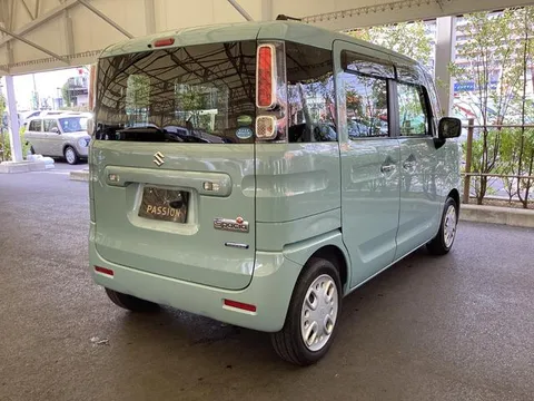 Suzuki Spacia