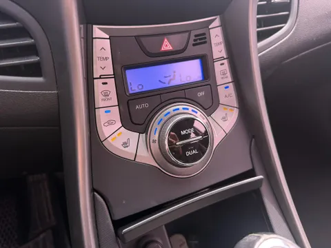 Hyundai Elantra (Avante)