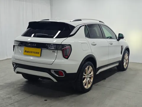 Lynk & Co 01