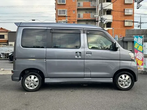 Daihatsu Atrai Wagon