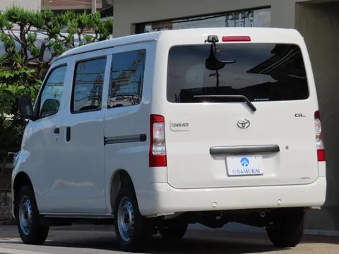 Toyota TownAce Van