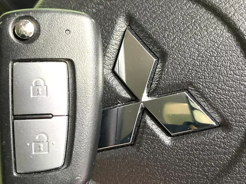 Mitsubishi eK Space