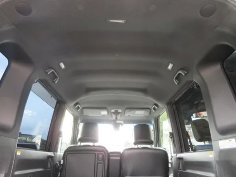 Toyota Pixis Mega