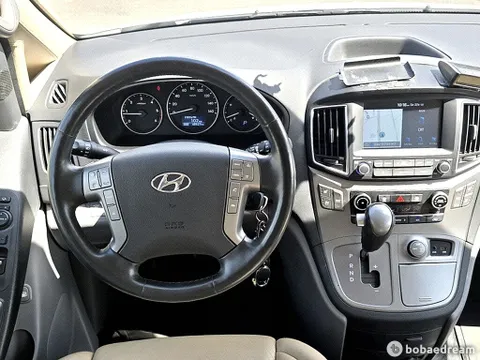 Hyundai Grand Starex