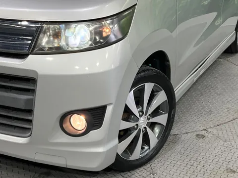 Suzuki Wagon R Stingray