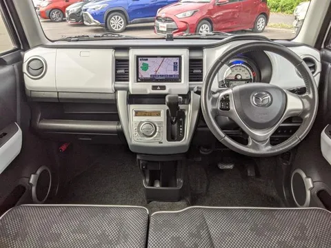 Mazda Flair Crossover