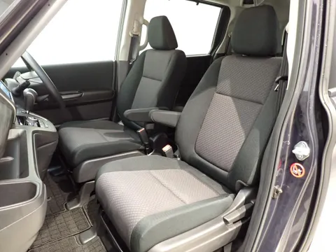 Honda Freed Plus