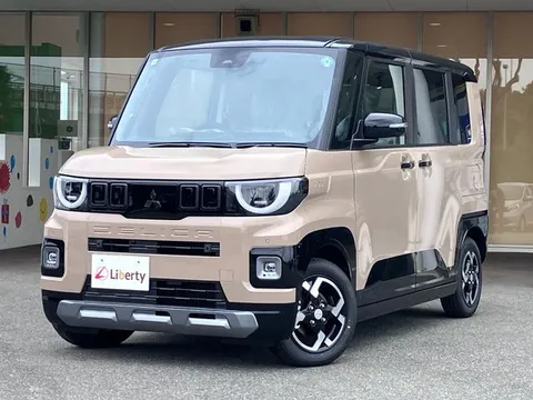 Mitsubishi Delica Mini
