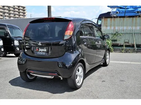 Mitsubishi I