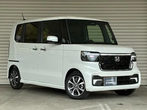 Honda N-BOX Custom