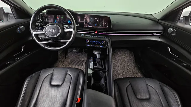 Hyundai Elantra (Avante)