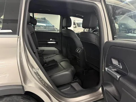 Mercedes-Benz Mercedes-Benz GLB