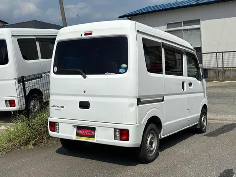 Mitsubishi Minicab Van
