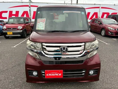 Honda N-BOX Custom