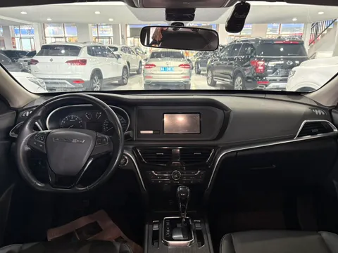 Venucia T90