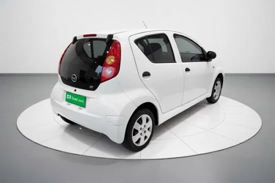 BYD F0