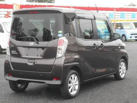 Nissan Dayz Roox