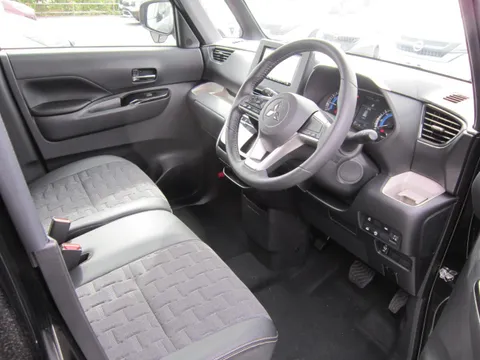 Mitsubishi Delica Mini